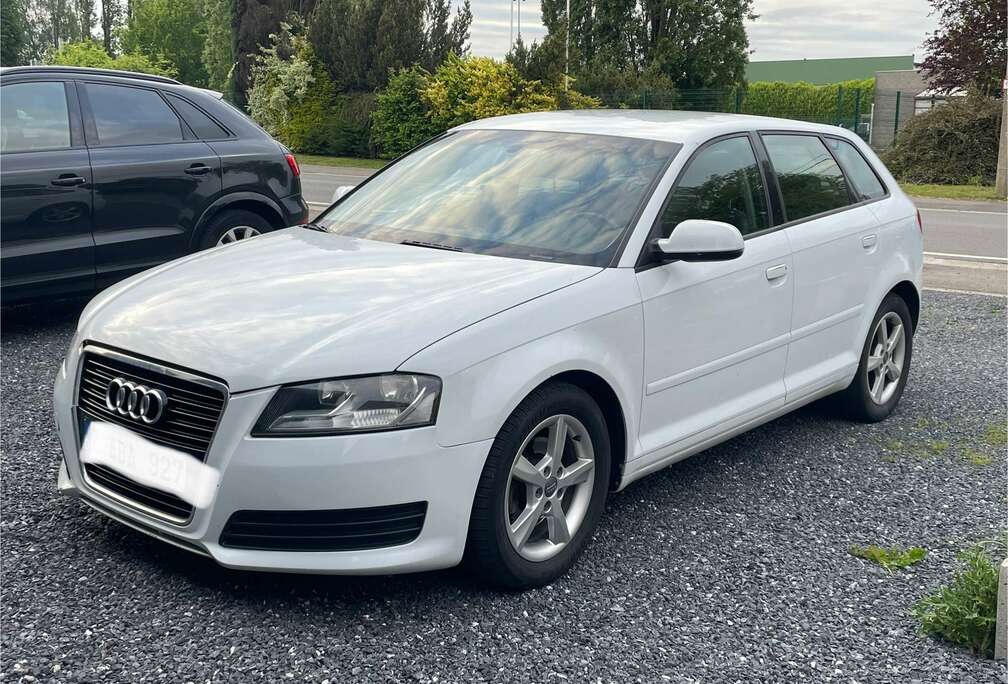 Audi Sportback 1.6 TDi S tronic*BOiTE AUTOMATIQUE*CUIR*