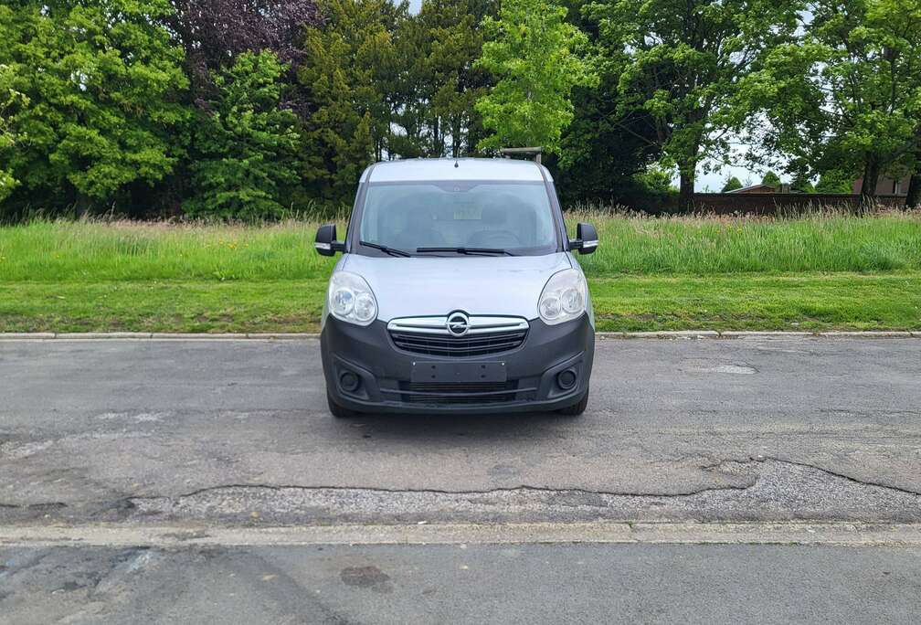 Opel 1.3 CDTi * AIRCO *