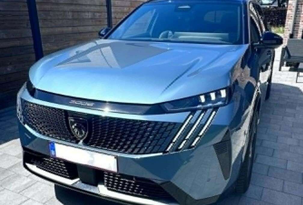 Peugeot e-5008 73 kWh GT 7pl. GT