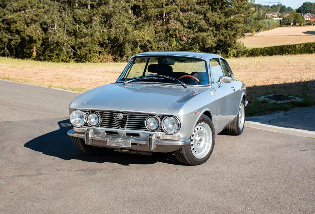 Alfa Romeo GT Veloce Bertone