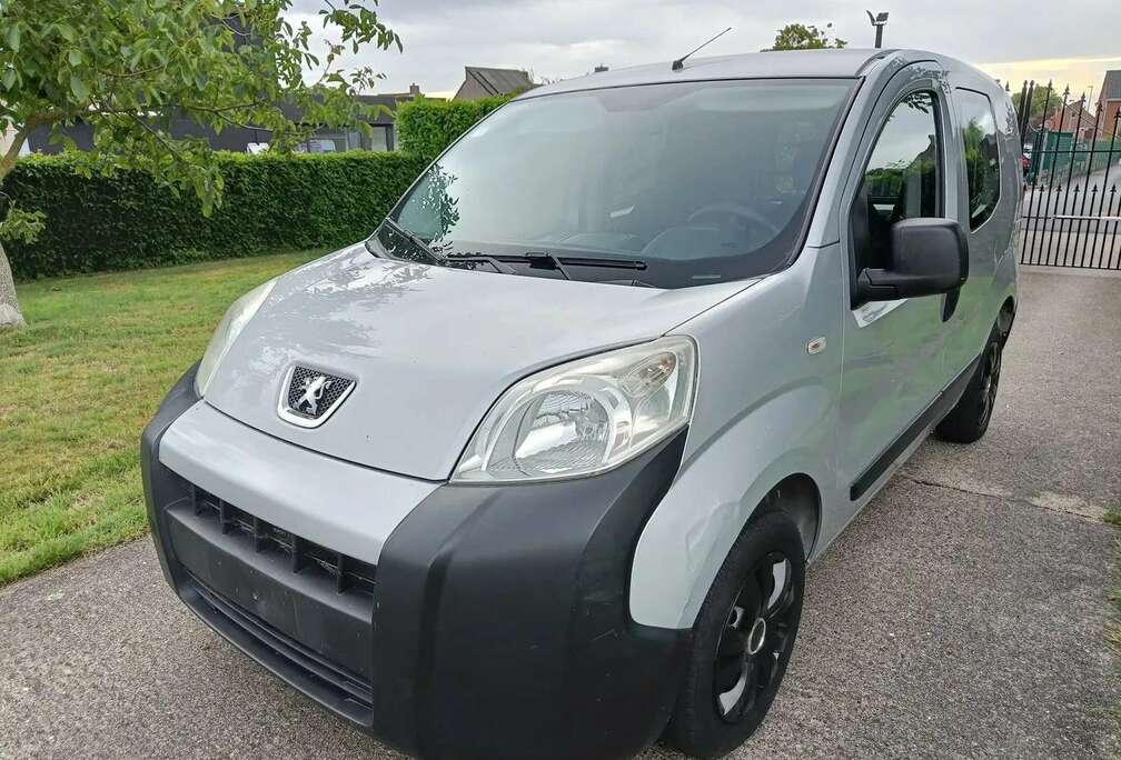 Peugeot 117 L1 1.4 HDI 70 BLUE LION STANDARD