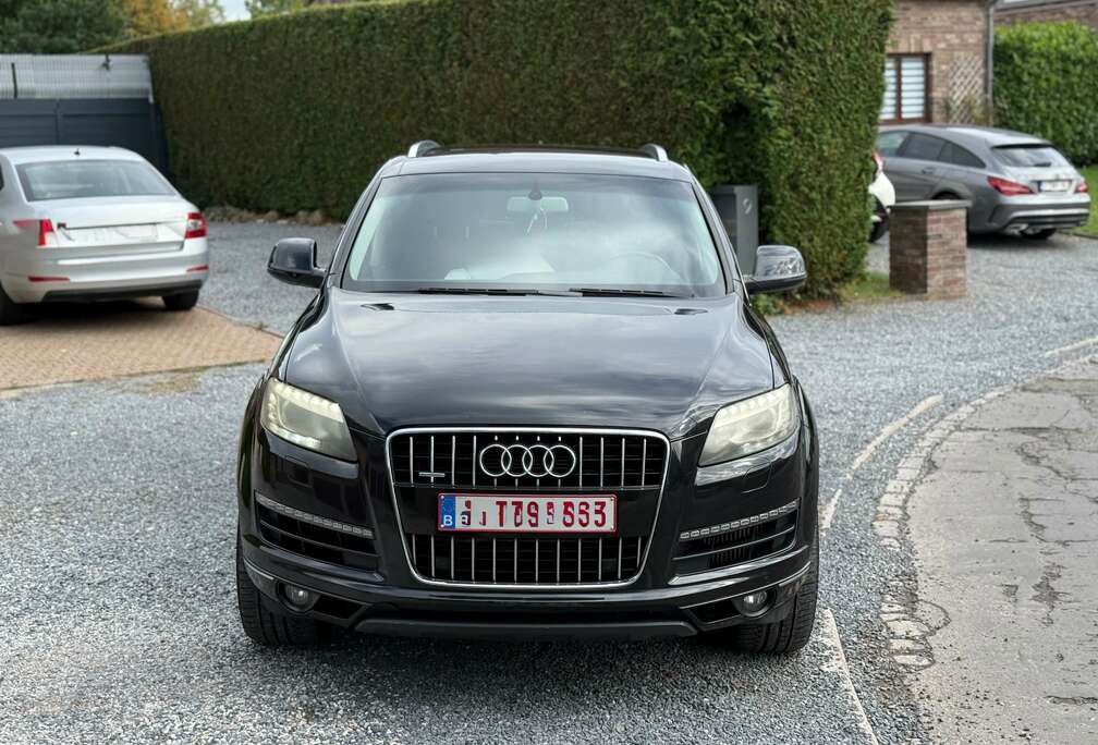 Audi 3.0 TDi V6  7 Places