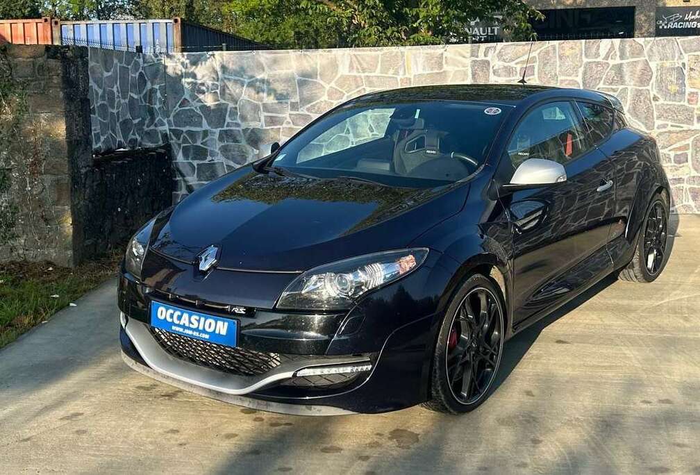 Renault Mégane Coupé 2.0 T RS RedBull Racing RB8
