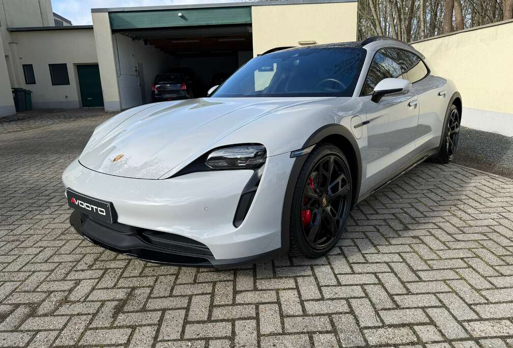 Porsche 4S Cross Turismo 489 pk / 1EIG / 59.500 €+BTW
