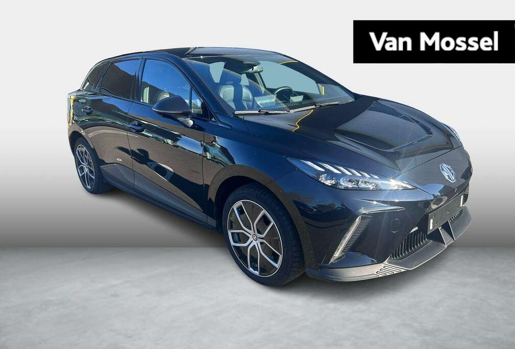 MG 64 kWh Luxury