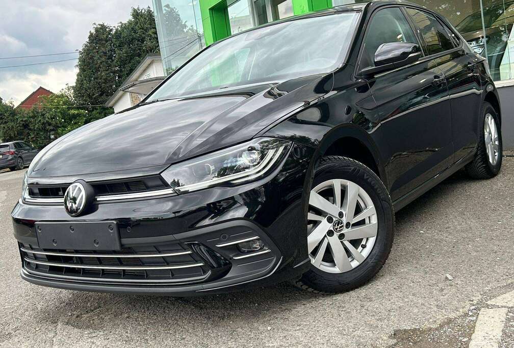 Volkswagen Polo 1.0TSI DSG ParkAssist SideAssist CarPlay
