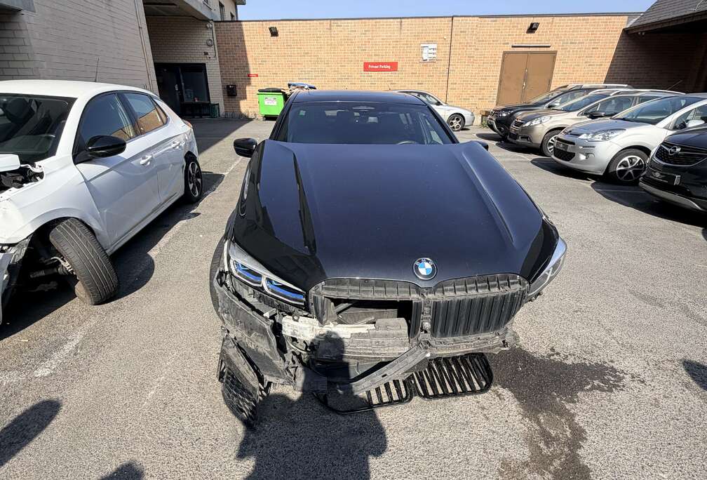 BMW BMW 745e Accidente Pour Export