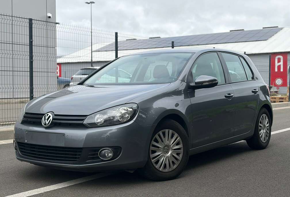 Volkswagen Golf 1.6 CR TDi Highline DPF