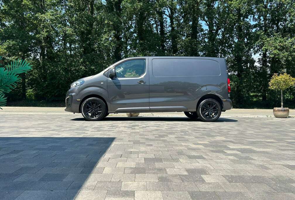 Peugeot L2  LICHTE VRACHT  3 ZITPLAATSEN