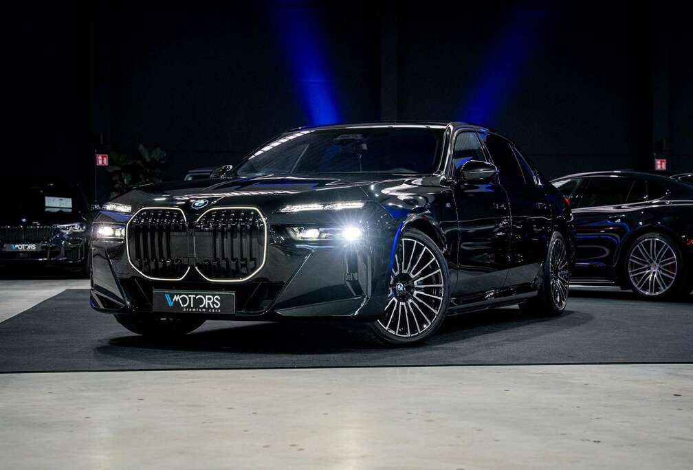 BMW xDrive60 - MSport - B&W - Massage -NP: €186.620