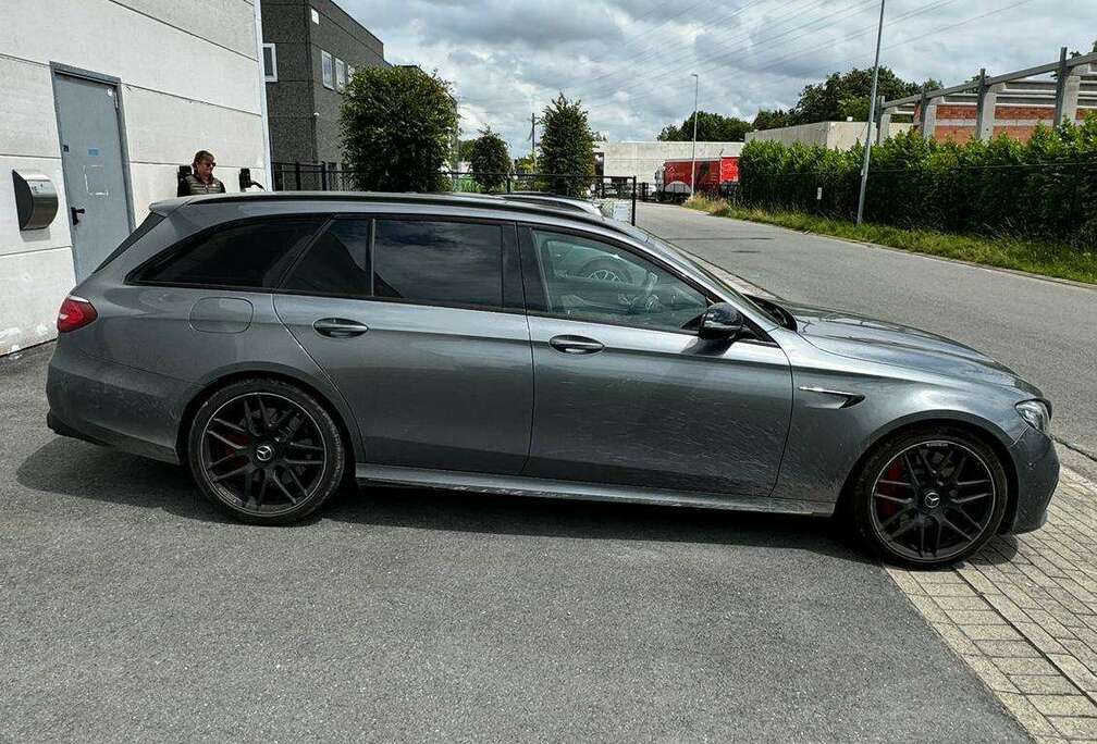 Mercedes-Benz AMG E 63S - BTW wagen - lichte vracht