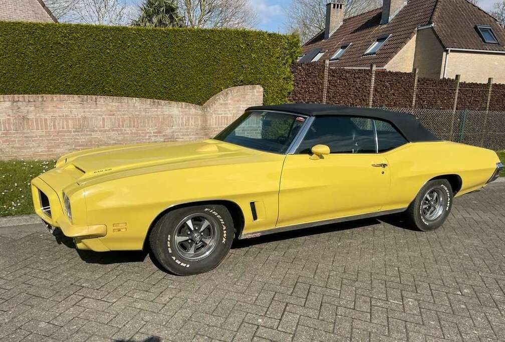 Pontiac LE MANS