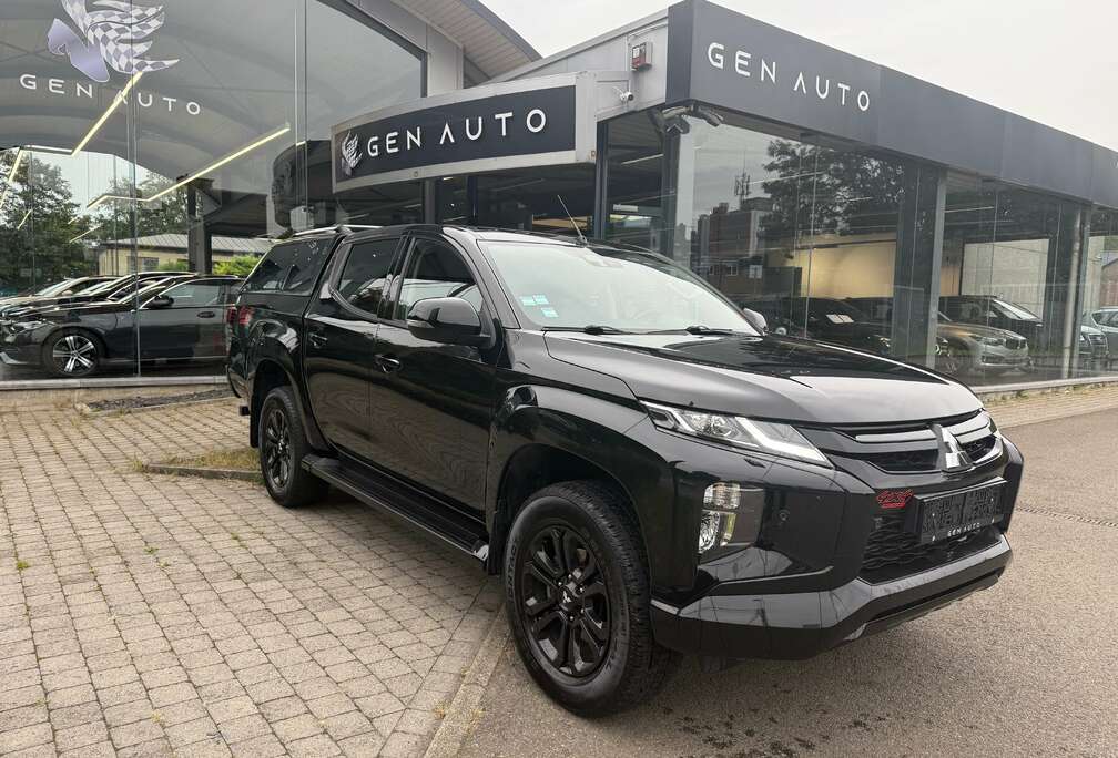 Mitsubishi 2.3 DI-D 4WD-II Blackline Cam. 360 CarPlay LED