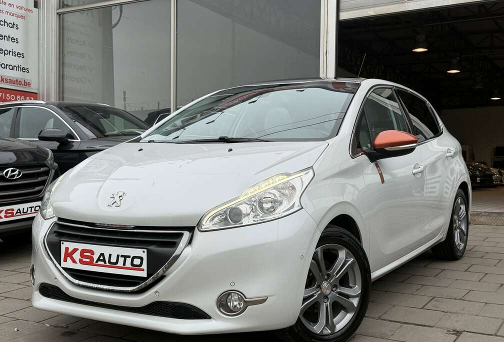 Peugeot 1.2i Roland Garros/NAVI/CUIR/TOIT PANO/EURO 5B