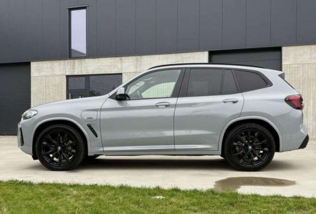 BMW PHEV 2.0iAS xDrive30e (215 kW)