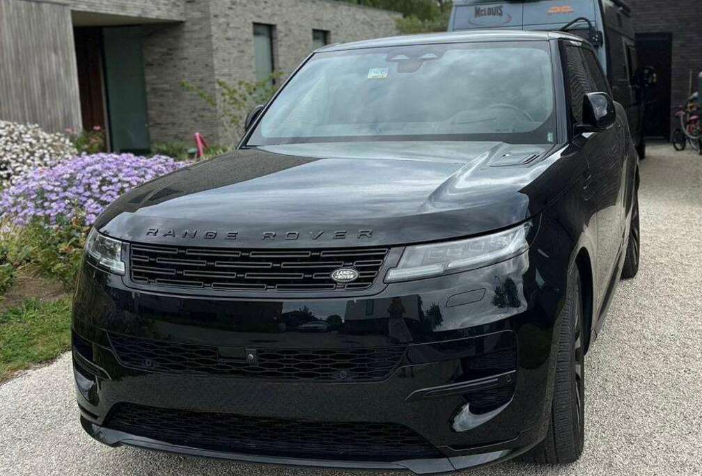 Land Rover Dynamic SE