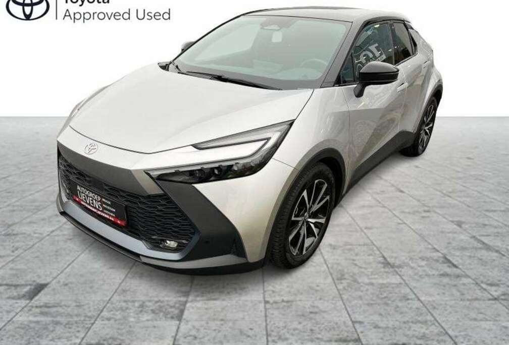 Toyota 1.8 Hyb Dynamic Plus Bi-Tone