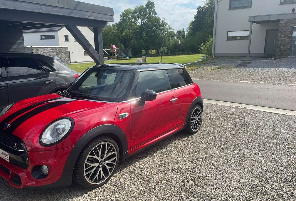 MINI Hatch 3 Portes 136 ch Finition Red Hot Chili