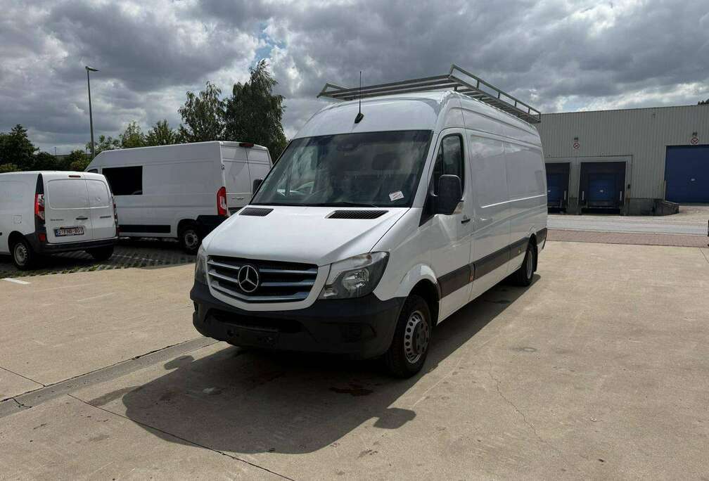 Mercedes-Benz 519 (Stock ID 84442)