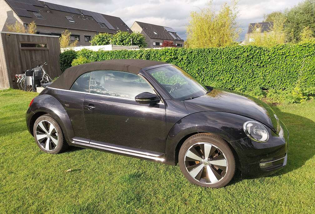Volkswagen Beetle Cabriolet 1.2 TSI Design BMT