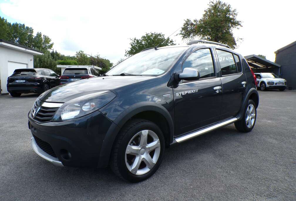 Dacia Sandero Stepway 1.6i Stepway