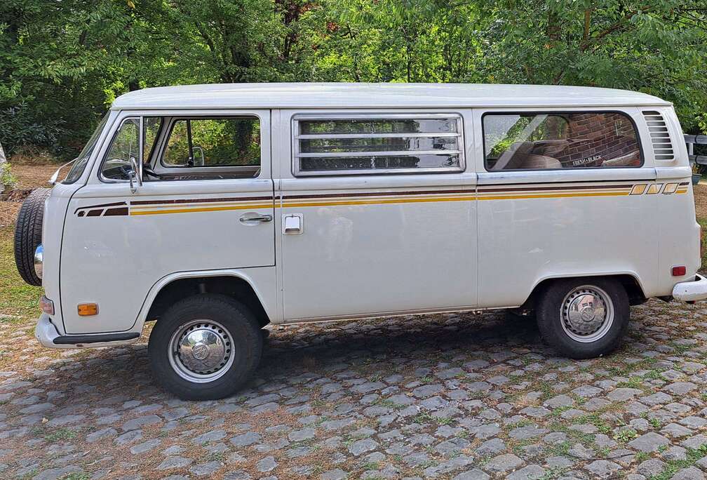 Volkswagen Kombi Camper \