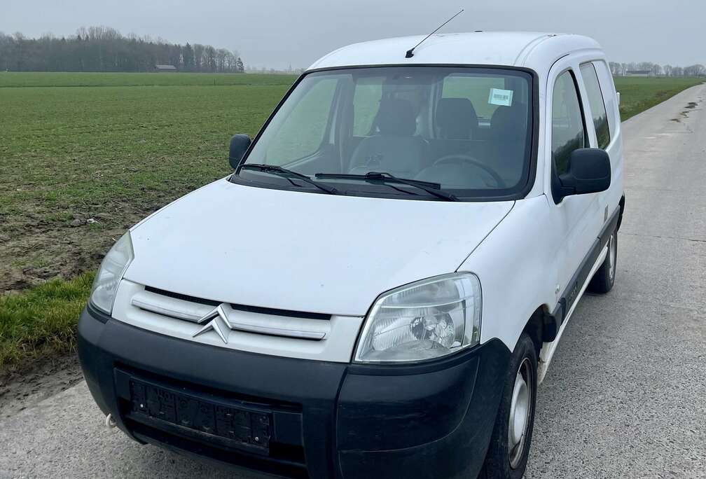 Citroen 1.4i 600 KG CONFORT