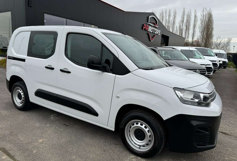 Citroen 1.2 benzine 13636+btw 1st eig ohboek 35.000km