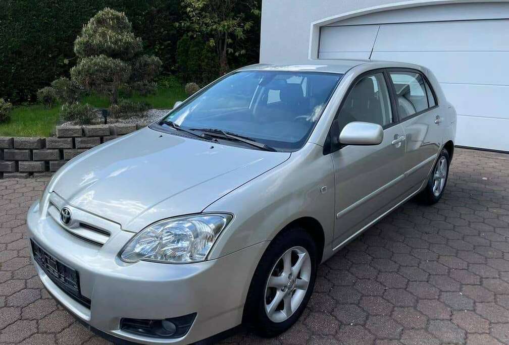 Toyota 1.6i VVT-i 16v Linea Sol
