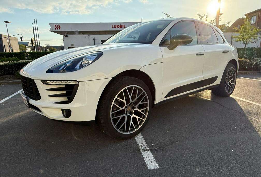 Porsche Macan 2.0 Turbo PDK