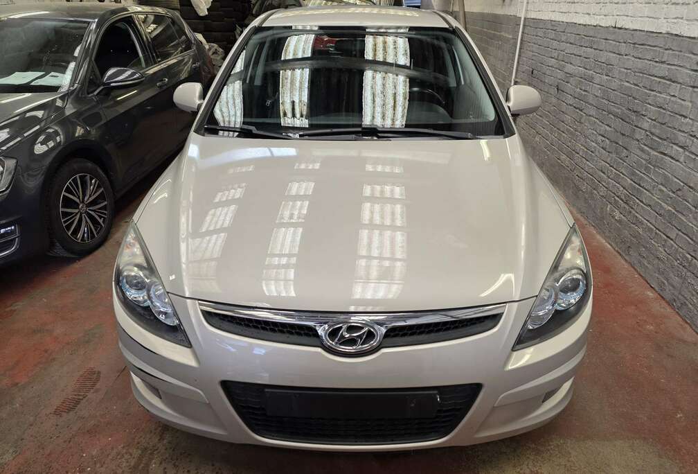 Hyundai 1.6 automatique airco