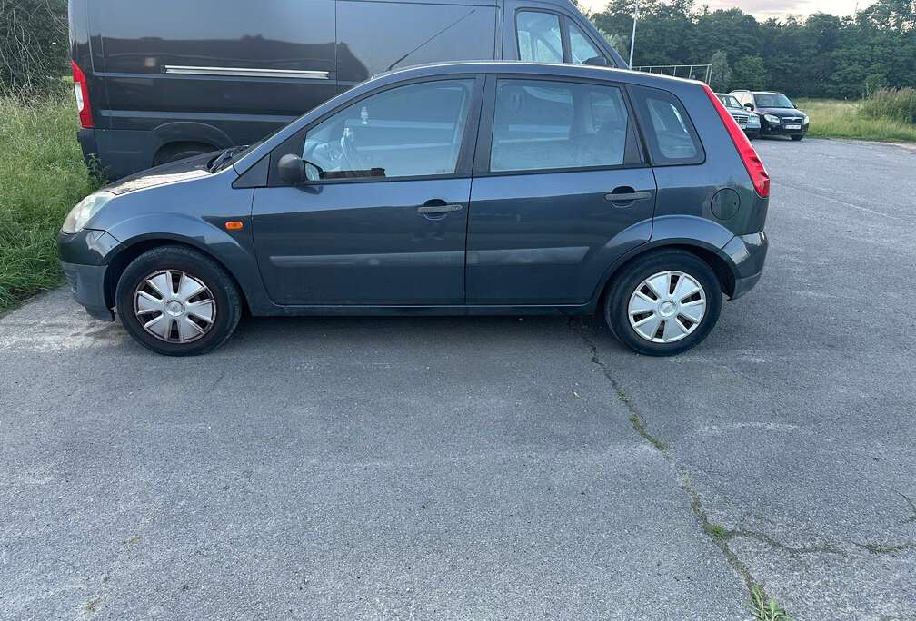 Ford Fiesta 1.3i Ambiente