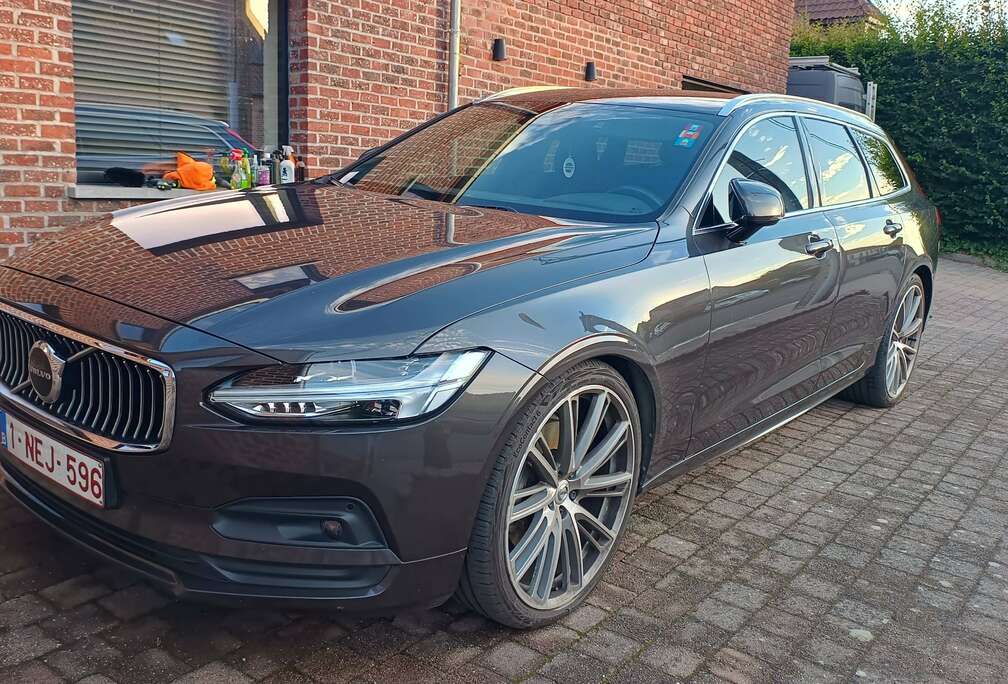 Volvo V90 2.0 D4  Momentum Pro