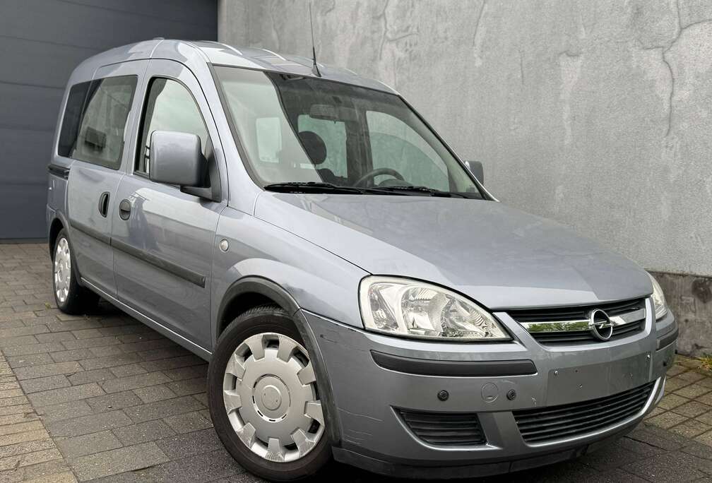 Opel Combo Tour 1.4i TPMR PMR INVALIDE