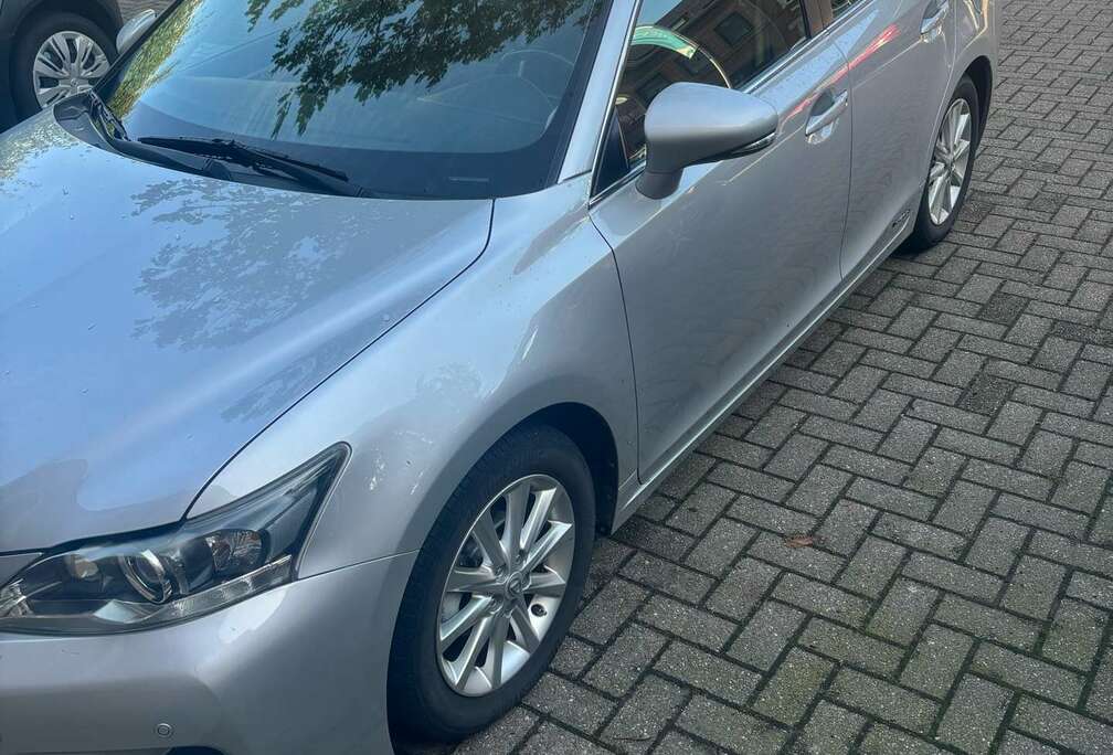 Lexus 1.8i Comfort E-CVT