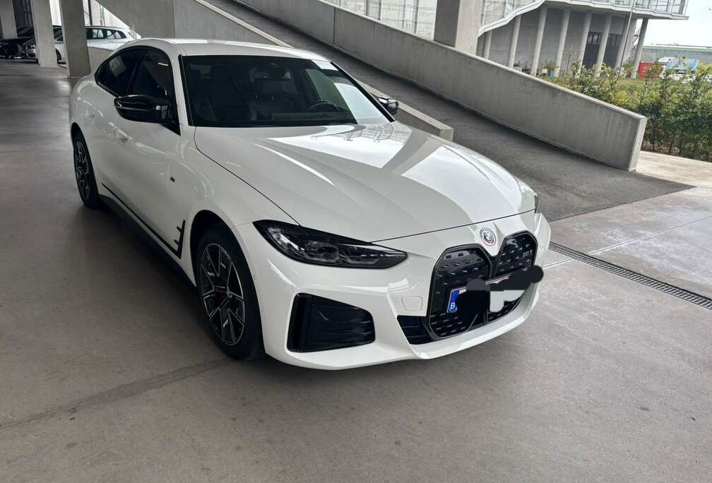 BMW Gran Coupe 83.9 kWh M50