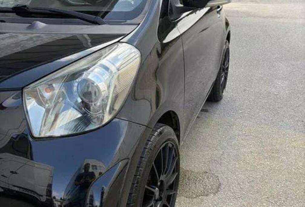 Toyota iQ 1.4 D-4D Luna DPF