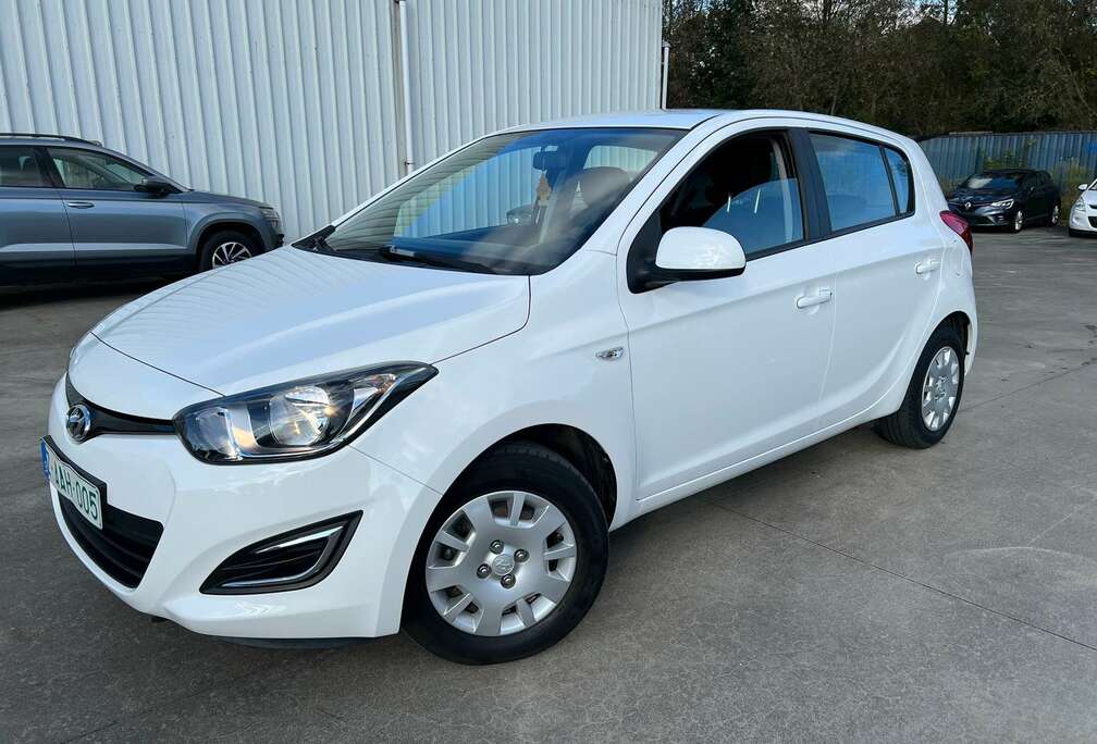 Hyundai 1.1 CRDi  €6.100,00 + BTW/TVA