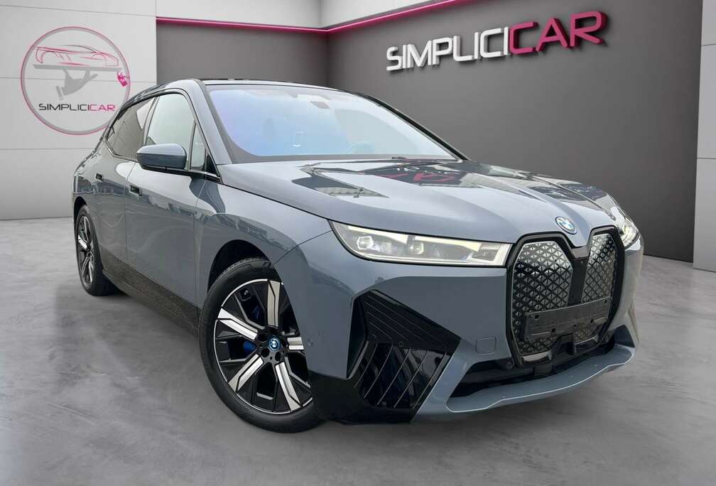 BMW iX 76.6 kWh xDrive40