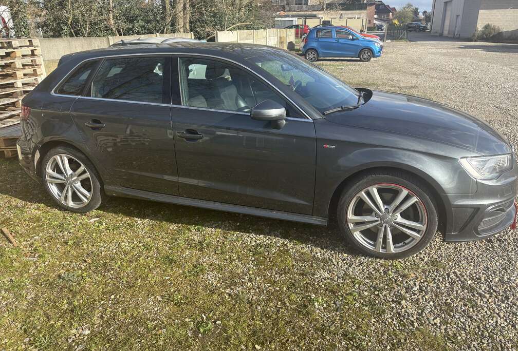 Audi A3 Sportback e-tron 1.4 TFSI PHEV Ambition S line S tronic