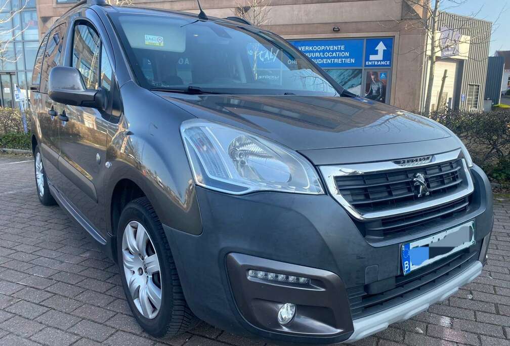 Peugeot Tepee Outdoor 1.6 BlueHDi S&S 5pl 1er main