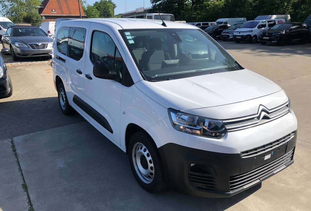 Citroen 1.6 HDi L2 5 ZITPLAATSEN