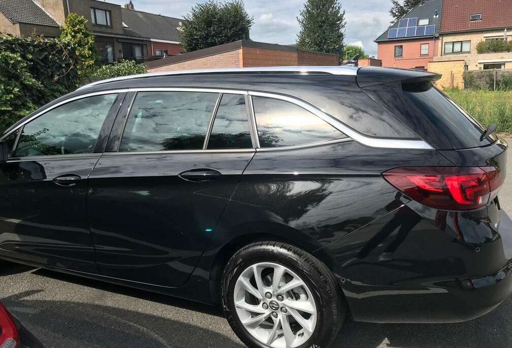 Opel Astra Sports Tourer 1.2 Turbo Elegance S/S