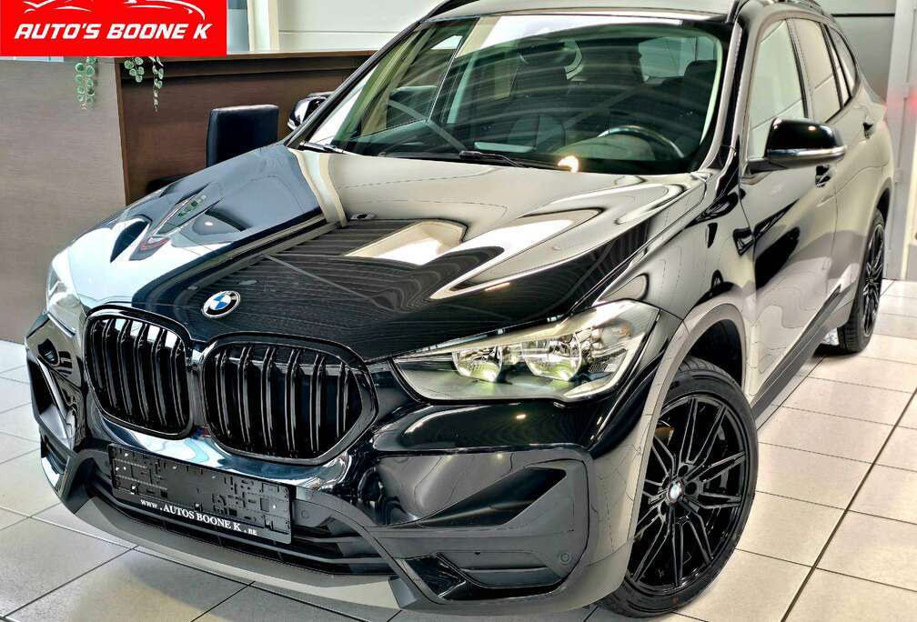 BMW X1 1.5i  / Dab radio / Navigatie / Cruise control / Parkeersensoren