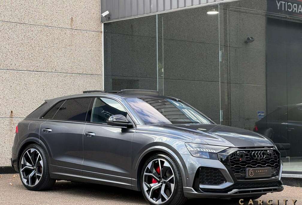 Audi RS Q8  CERAMIC  CARBON  3D CAMERA  HUD  PANO