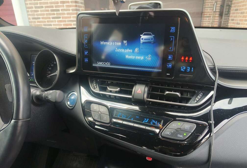 Toyota Hybrid Lounge