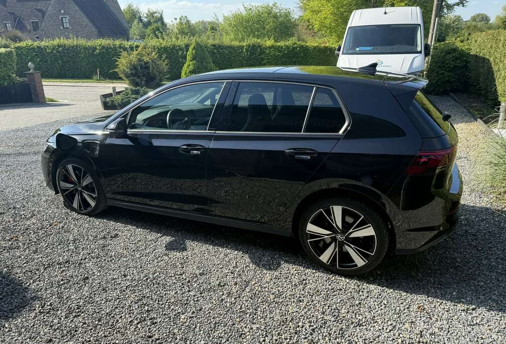 Volkswagen Full Option