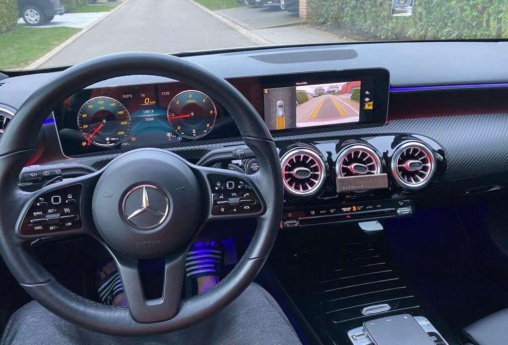 Mercedes-Benz A 180 d Launch Edition (EU6d-TEMP)