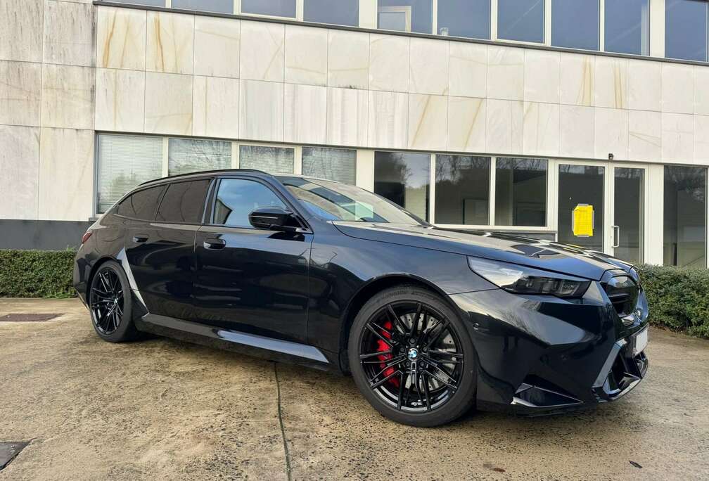 BMW Touring/Pano/B&W/TREKHAAK/COMFORTPACK/FULL BLACK