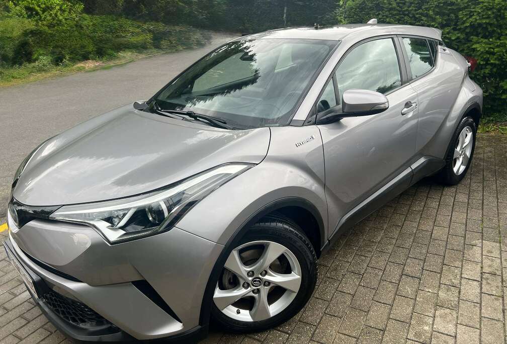 Toyota 1.8 VVT i-Hybrid e-CVT C-Enter & Touch 2Go Nav
